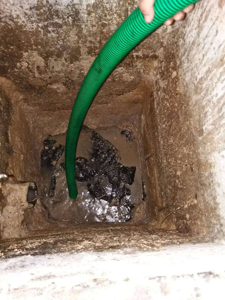 Chất thải đóng váng khó phân hủy